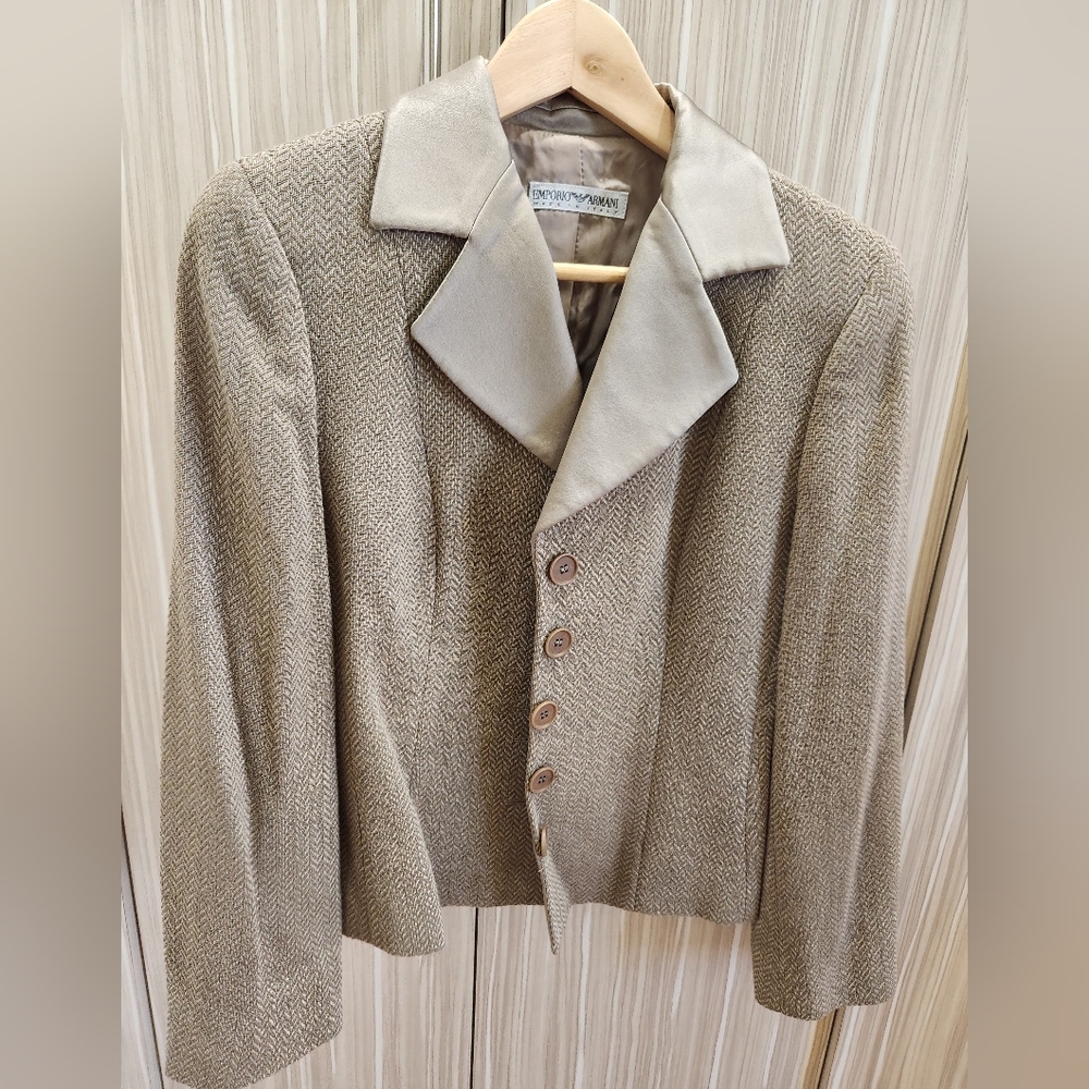 Emporio Armani Beige Jacket Size 42. New Without Tags